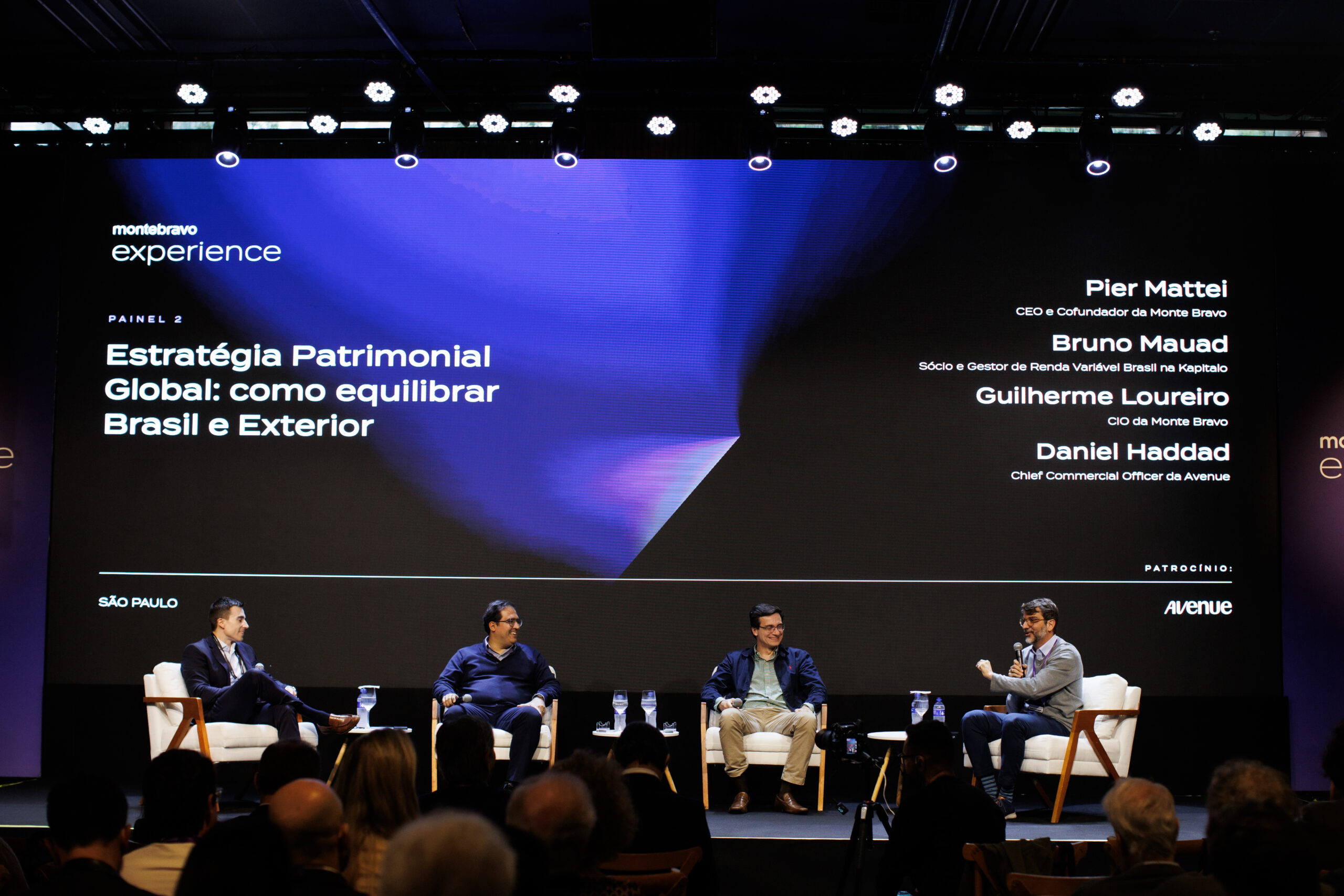 Evento da Monte Bravo com gestores para discutir estratégias de investimentos.